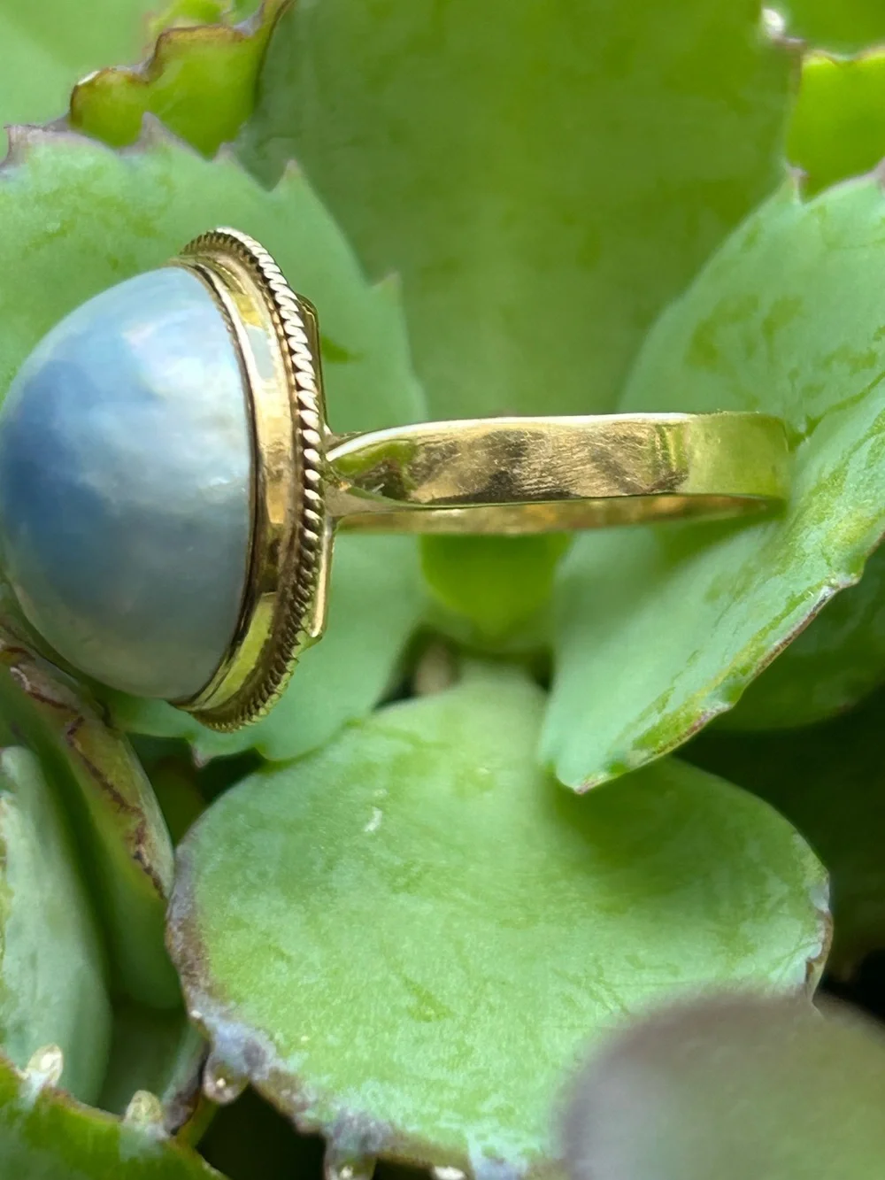 Vintage 14k yellow gold 15-16mm large blue mabe Pearl ring size 7 , 5.80grams